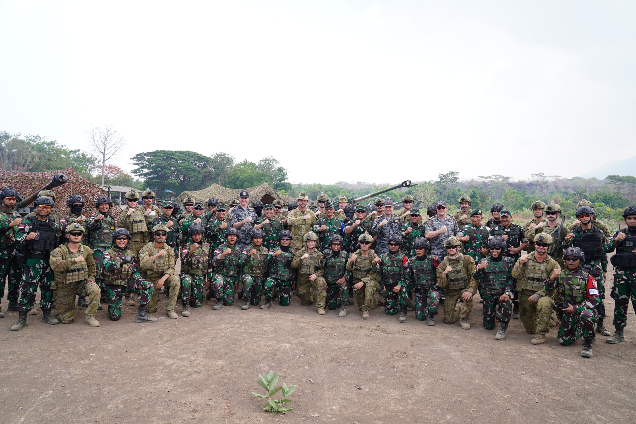 tni-dan-adf-perkuat-kerja-sama-militer-latihan-calfex-menjadi-puncak-latgabma-keris-woomera-2024